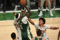 华体会官网-关于联盟最强防守：雄鹿卫冕之路漫长的信息