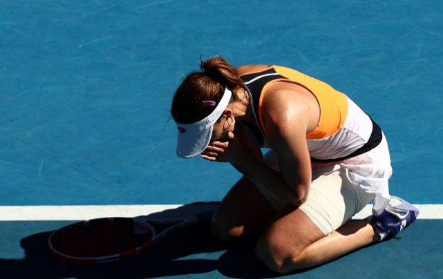 法国羽毛球队鏖战韩国羽毛球队，辛杜绝境逆转