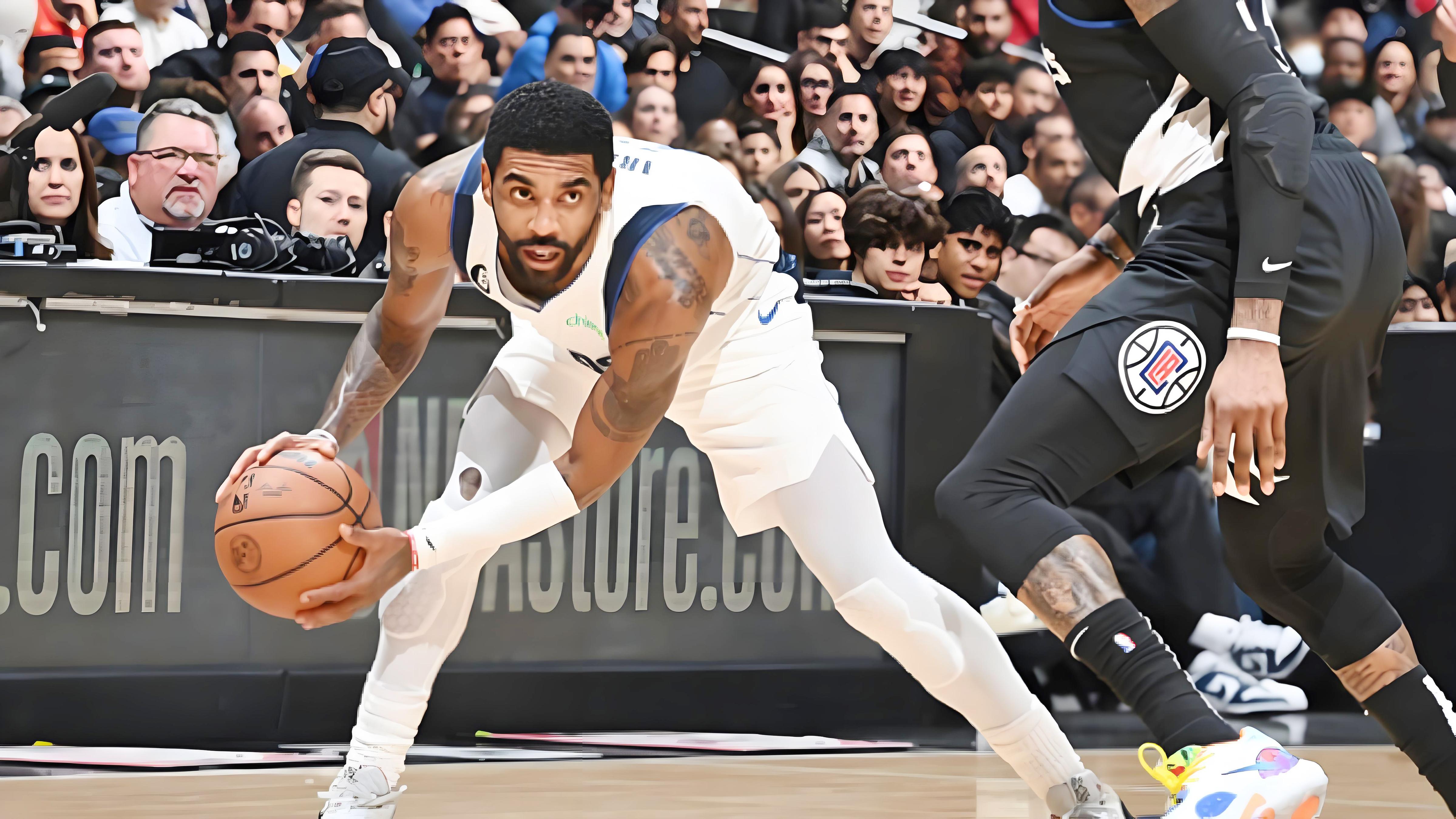 爵士横扫湖人，欧文状态火热